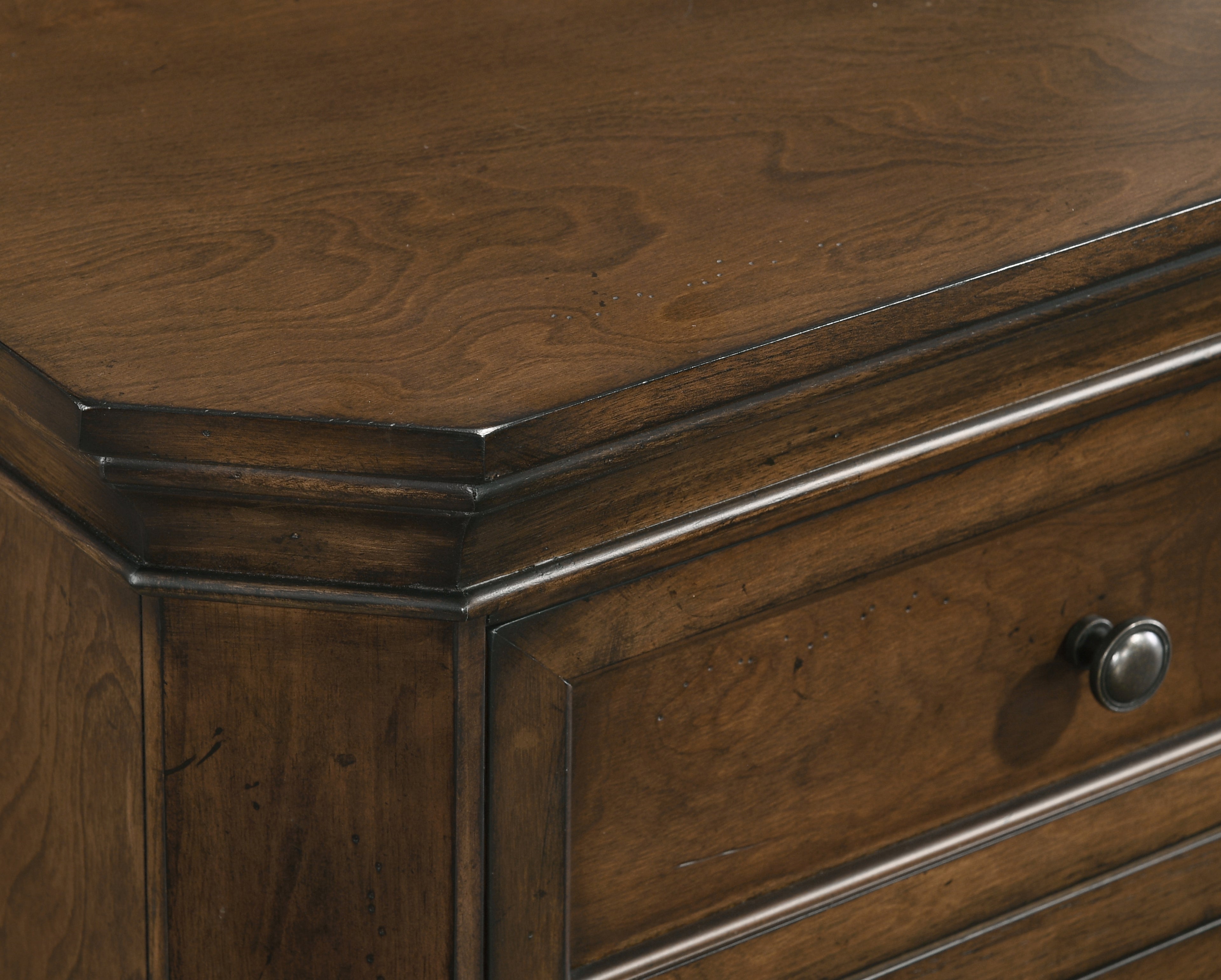 Maderne Traditional Wood Panel Bed with Dresser, Mirror, Nightstand, King size