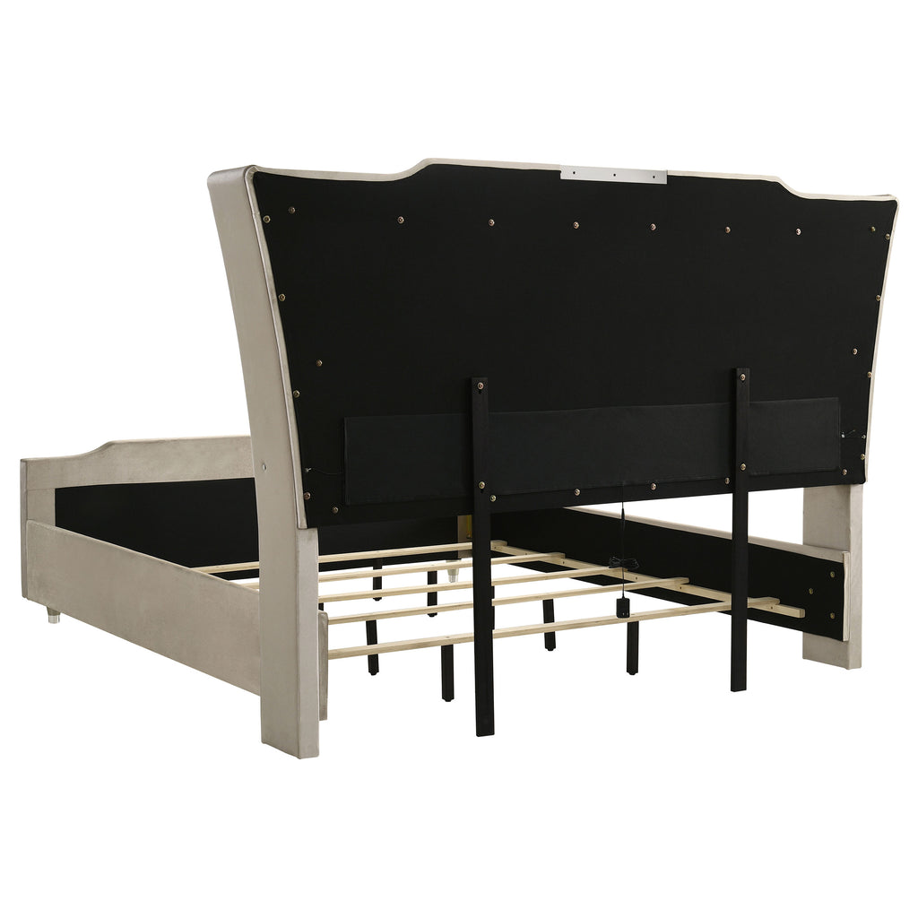 Mika Ivory / Camel 4-piece Eastern King Bedroom Set