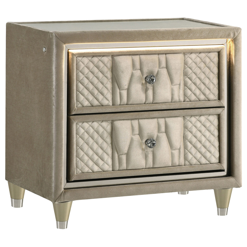 Mika Ivory / Camel 5-piece Eastern King Bedroom Set