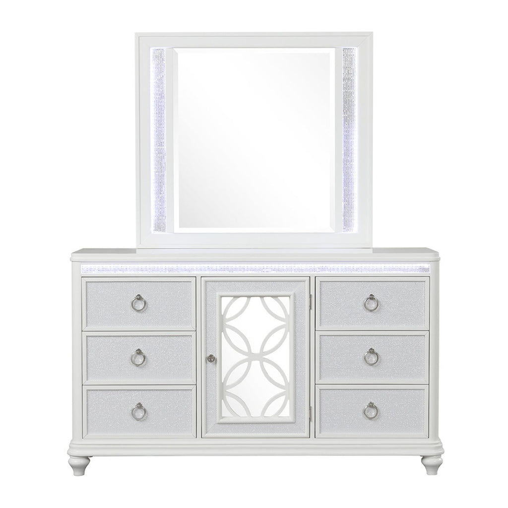 Abigale Queen 4Pc Bedroom Set with Mirror Top Nightstand made with wood, Footboard Drawers in White