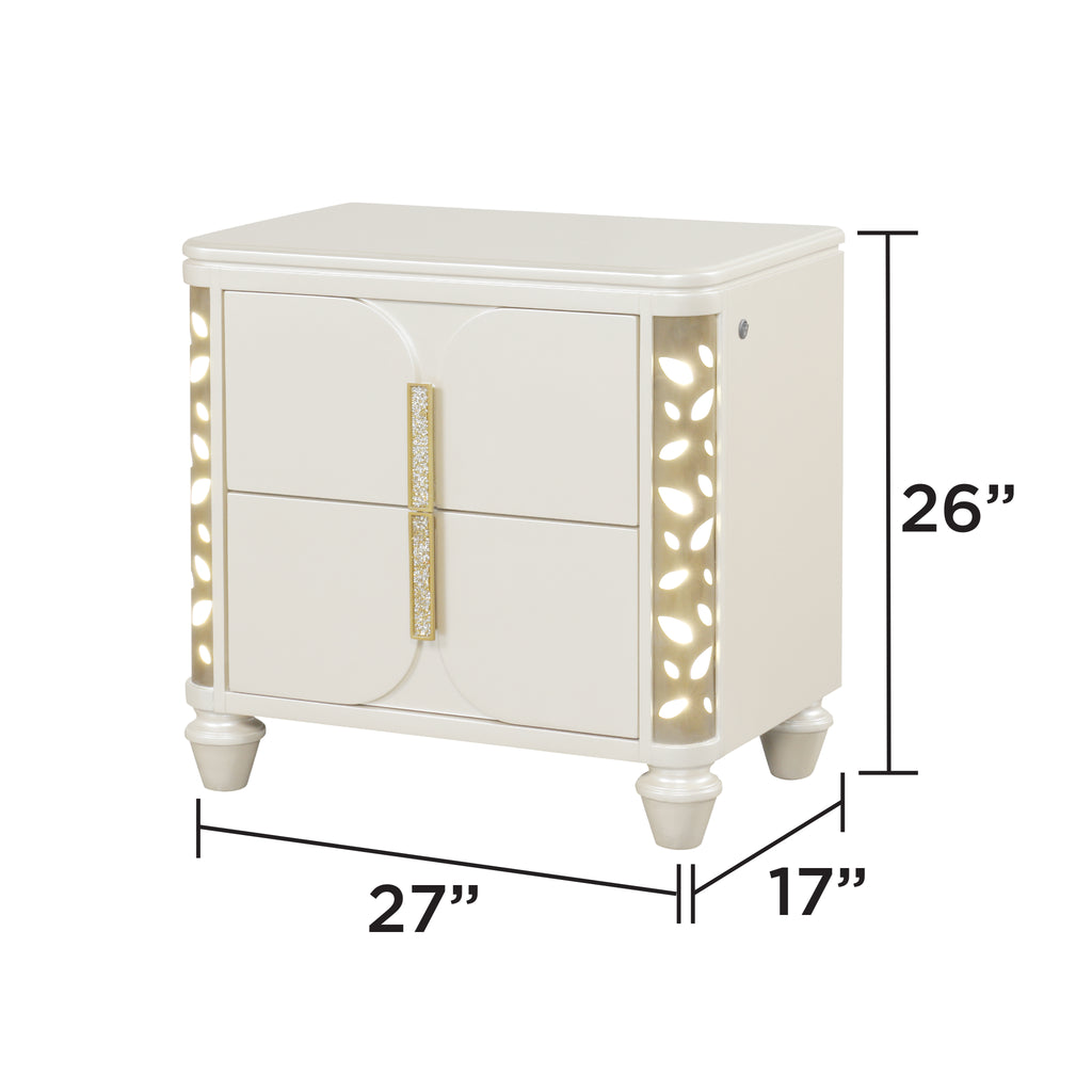 Cinderella Traditional 4 Pc Queen Bedroom Set with LED Lighting, Upholstered Bed and Gold Accents in Beige